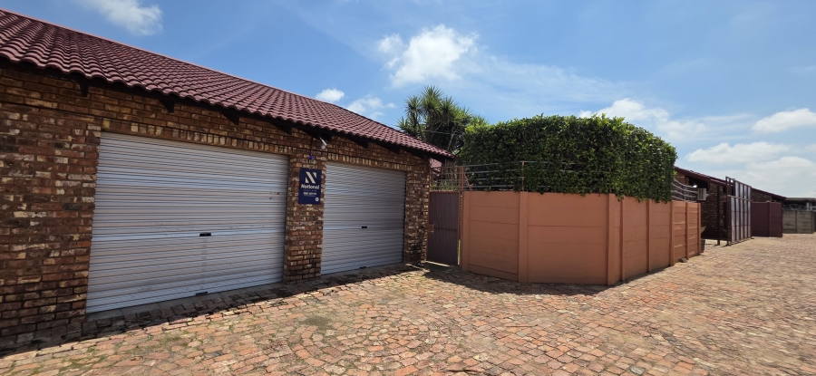 3 Bedroom Property for Sale in Naudeville Free State